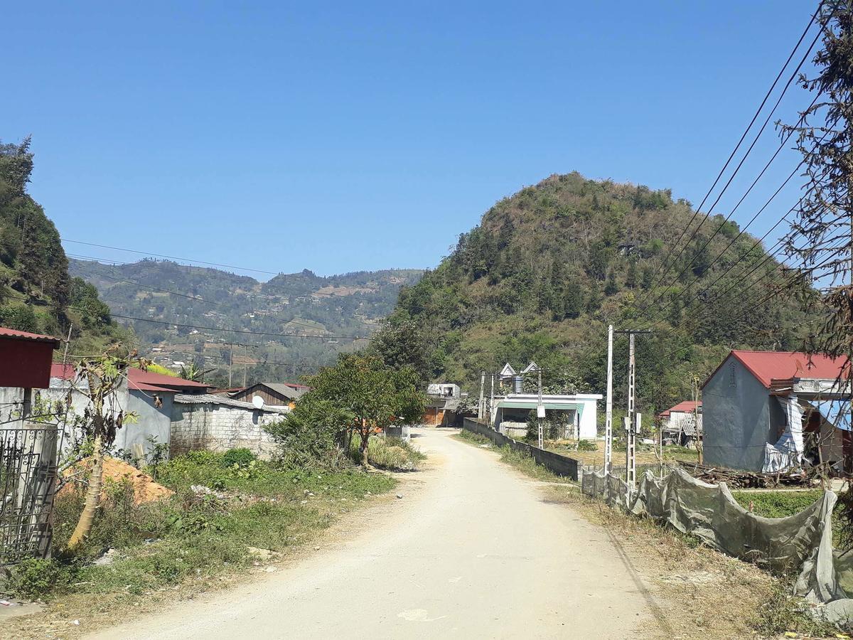 Flower Hmong Homestay Bac Ha  Exterior photo