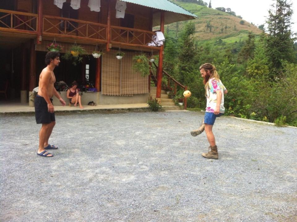 Flower Hmong Homestay Bac Ha  Exterior photo